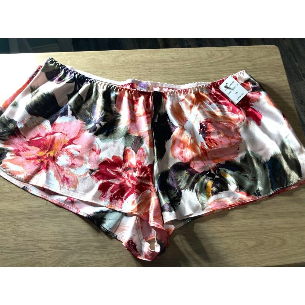 Lilac+London-SIZE XXL-SLEEPWEAR-SATIN SHORTS-NWT-WOMENS